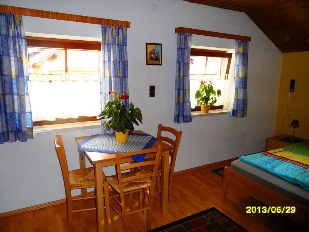 Ferienwohnung Cijan Hallstatt Zimmer foto